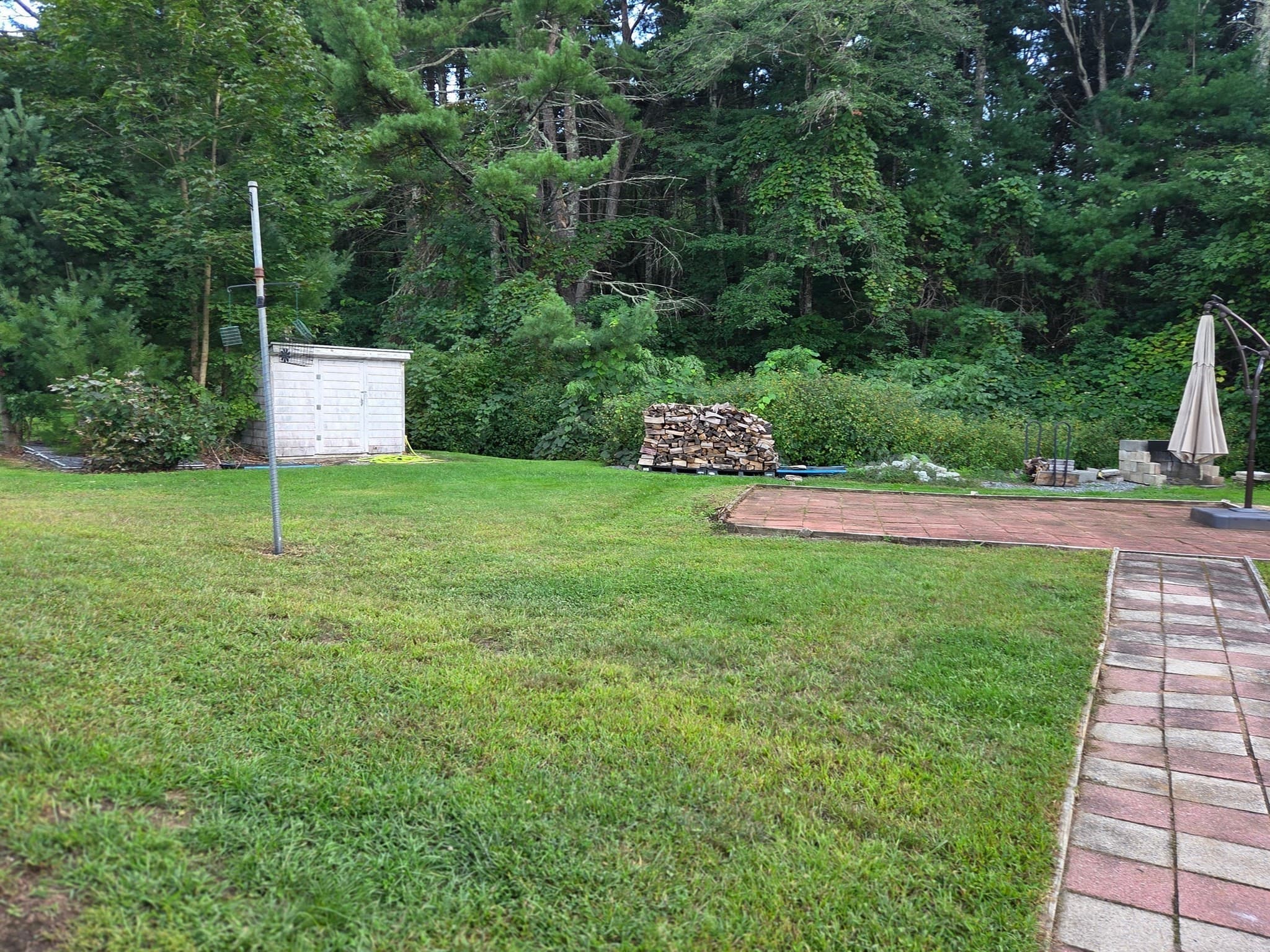 Single Family Residence at 403 Millville Rd, Uxbridge MA 01569, Uxbridge, photo 7 of 33