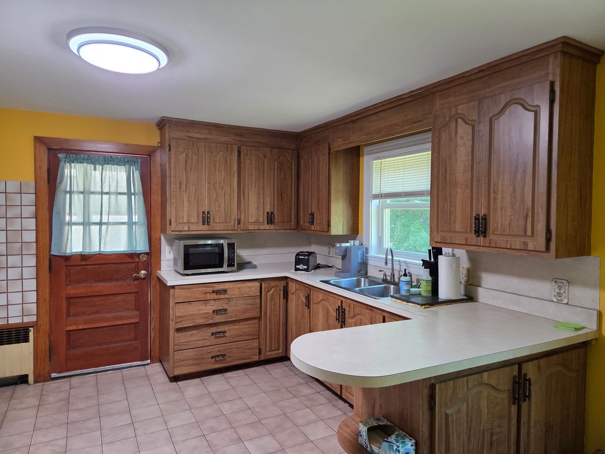 Single Family Residence at 403 Millville Rd, Uxbridge MA 01569, Uxbridge, photo 9 of 33