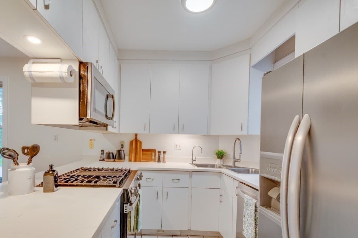 Condominium at 29-31 Washburn Ave # 1A, Cambridge MA 02140, Cambridge, photo 6 of 21