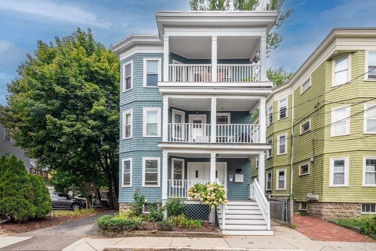 29-31 Washburn Ave # 1A, Cambridge MA 02140