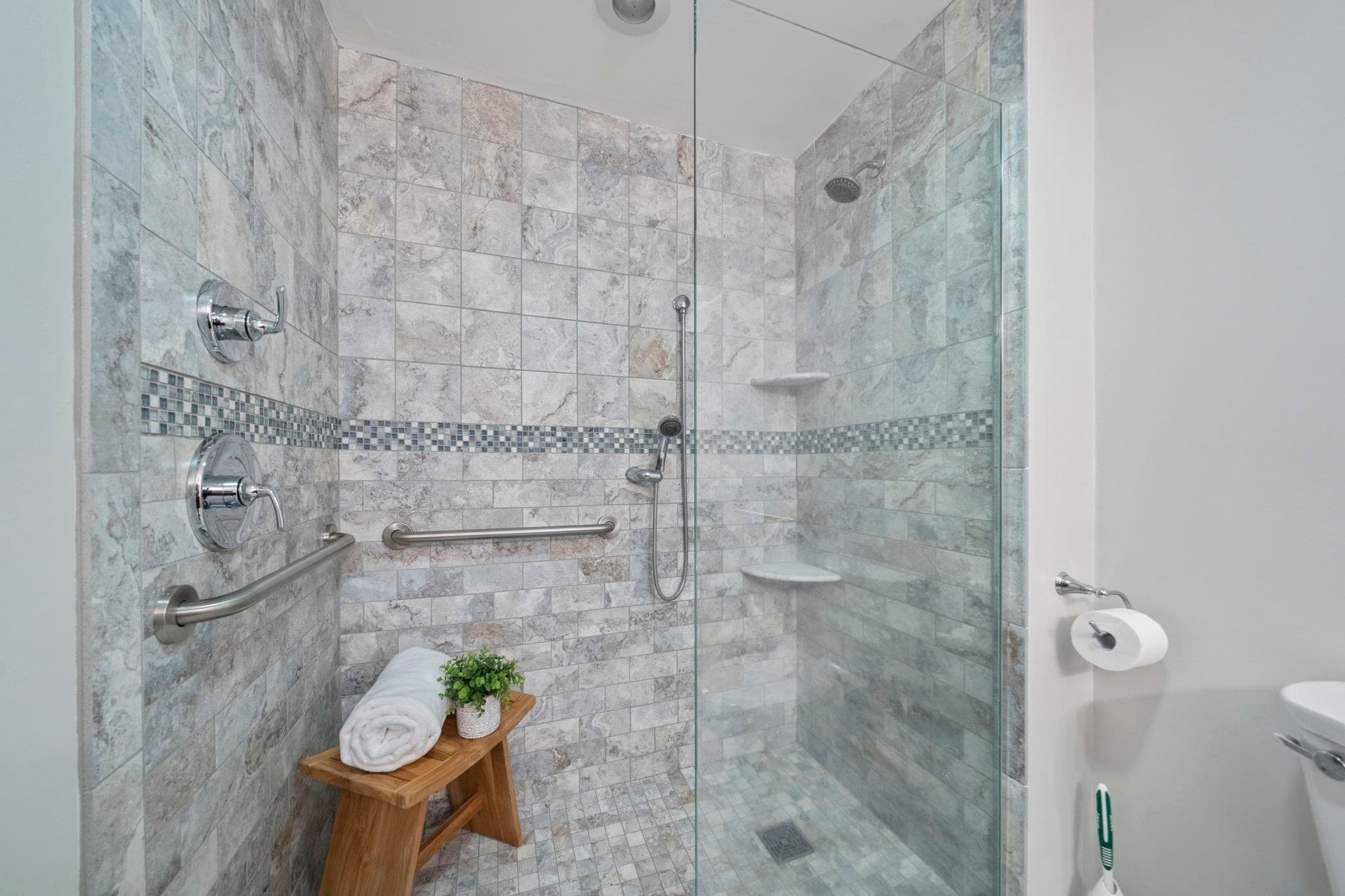 Condominium at 100 Parks St # 27, Duxbury MA 02332, Duxbury, photo 14 of 35