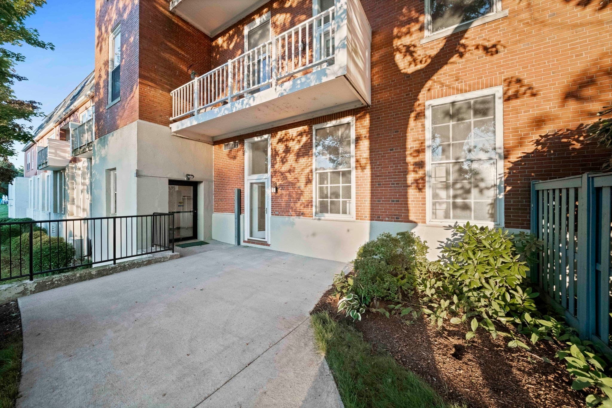 Condominium at 100 Parks St # 27, Duxbury MA 02332, Duxbury, photo 25 of 35