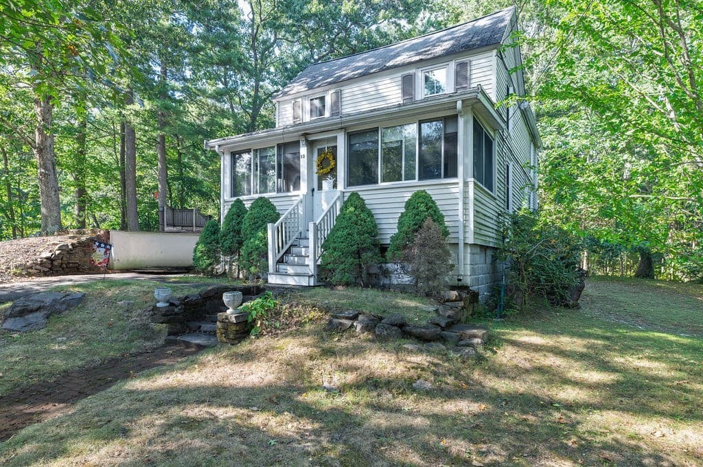 Single Family Residence at 15 Samoset Street, Weymouth MA 02190, Weymouth, photo 2 of 32