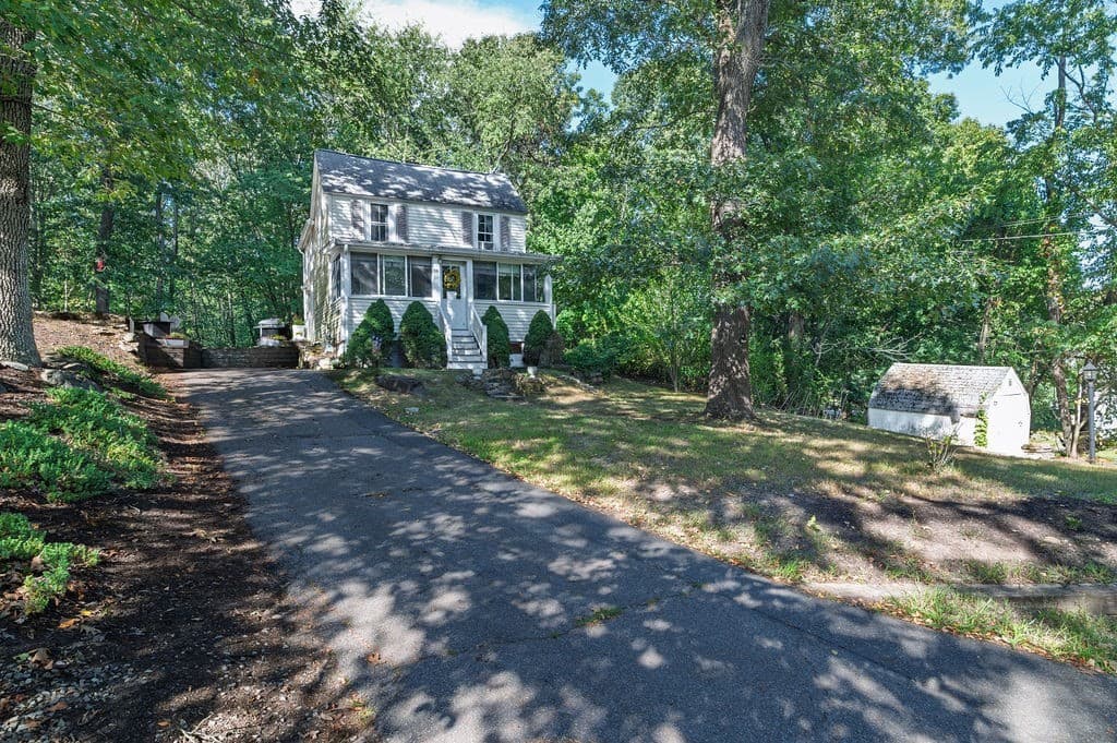 Single Family Residence at 15 Samoset Street, Weymouth MA 02190, Weymouth, photo 3 of 32