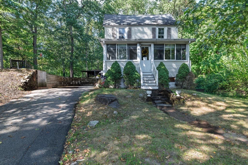 15 Samoset Street, Weymouth MA 02190