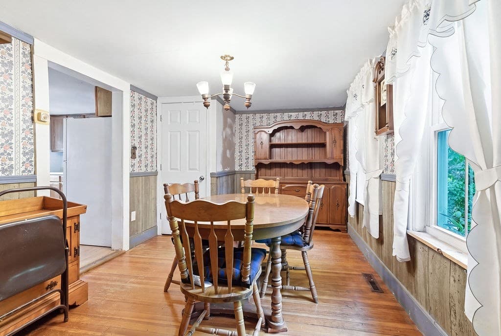 Single Family Residence at 15 Samoset Street, Weymouth MA 02190, Weymouth, photo 14 of 32