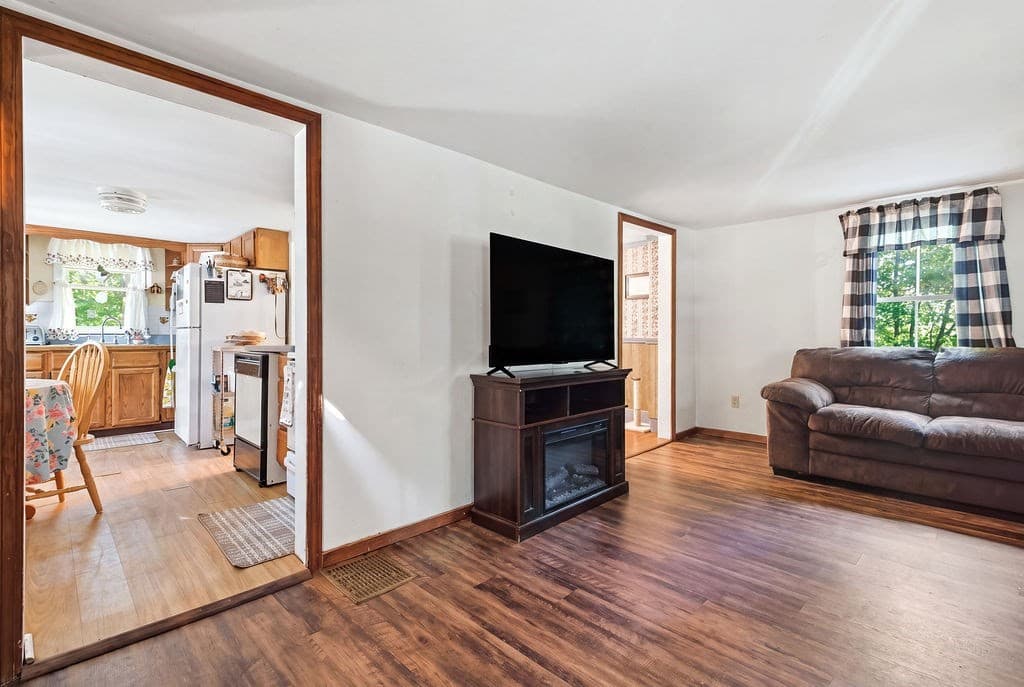 Single Family Residence at 15 Samoset Street, Weymouth MA 02190, Weymouth, photo 8 of 32