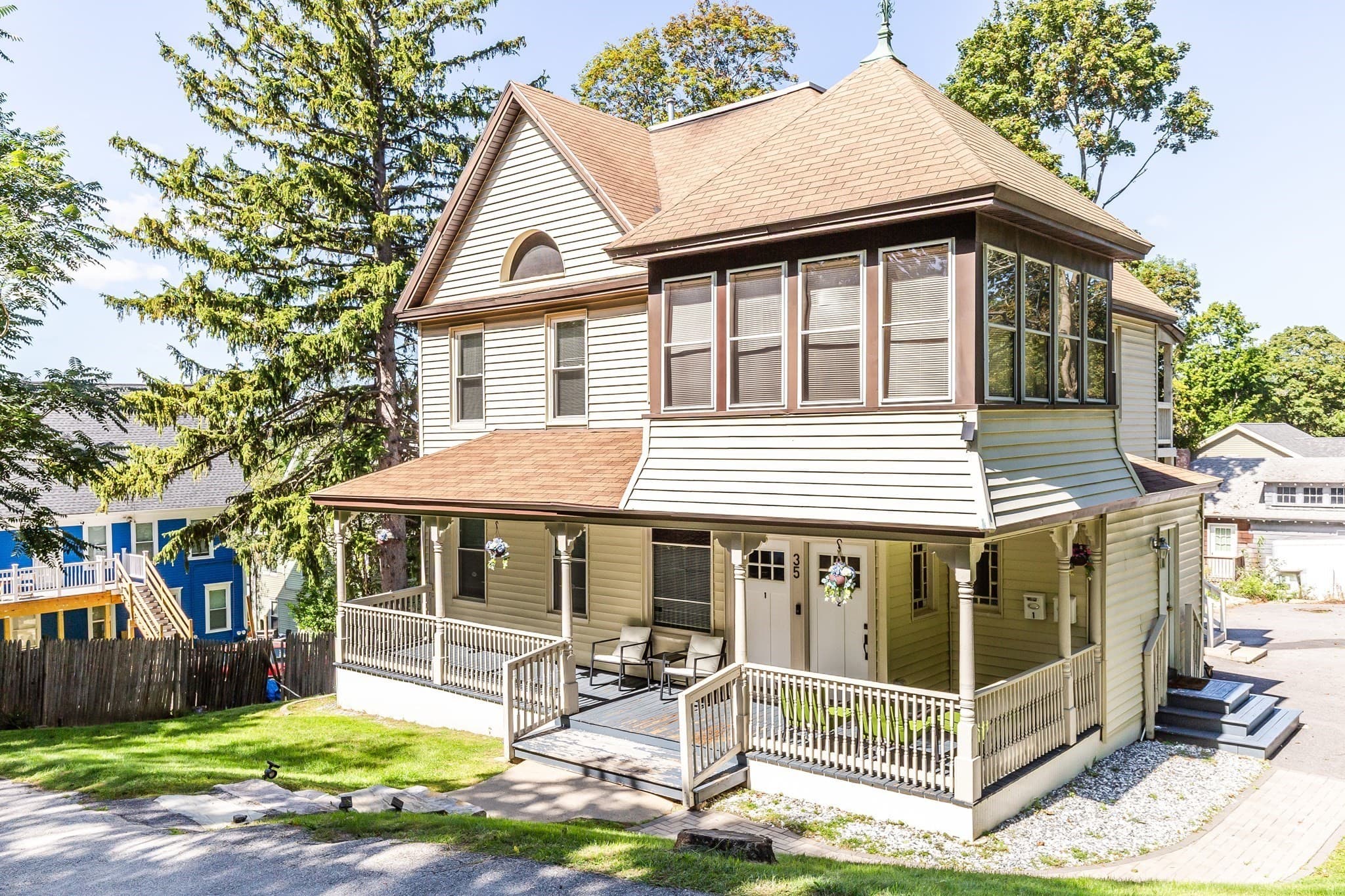 35 Mckinley, Worcester MA 01605
