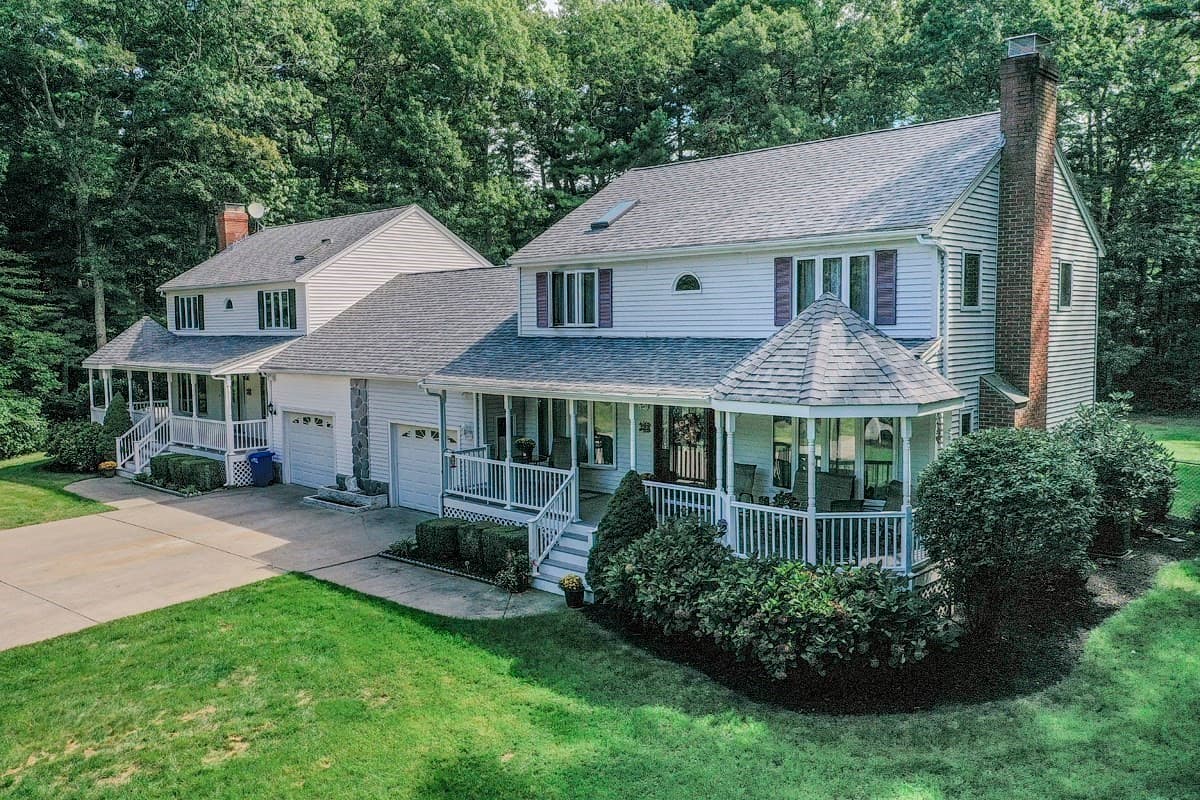 Duplex at 226 County Rd, Freetown MA 02717, Freetown, photo 6 of 42