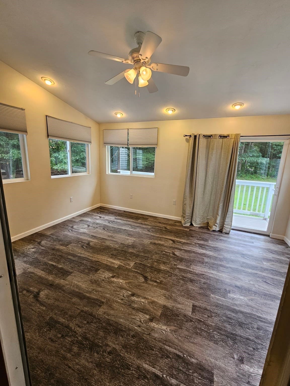 Duplex at 226 County Rd, Freetown MA 02717, Freetown, photo 22 of 42