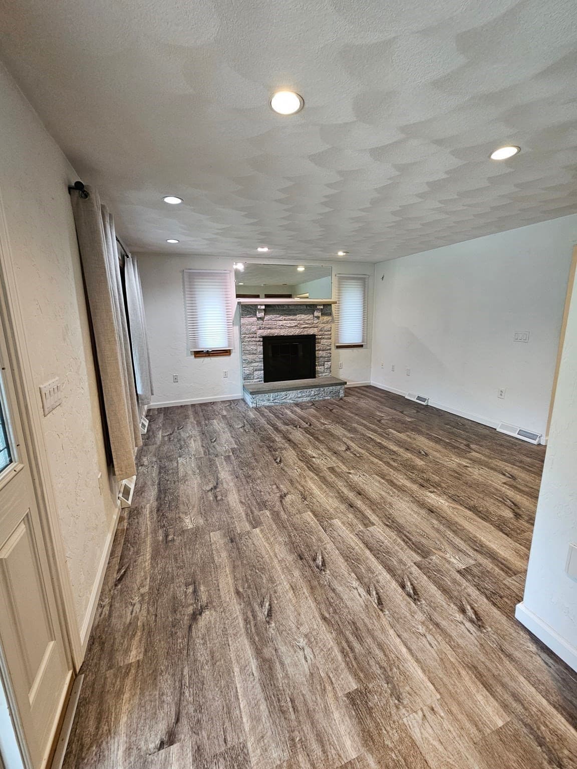 Duplex at 226 County Rd, Freetown MA 02717, Freetown, photo 28 of 42