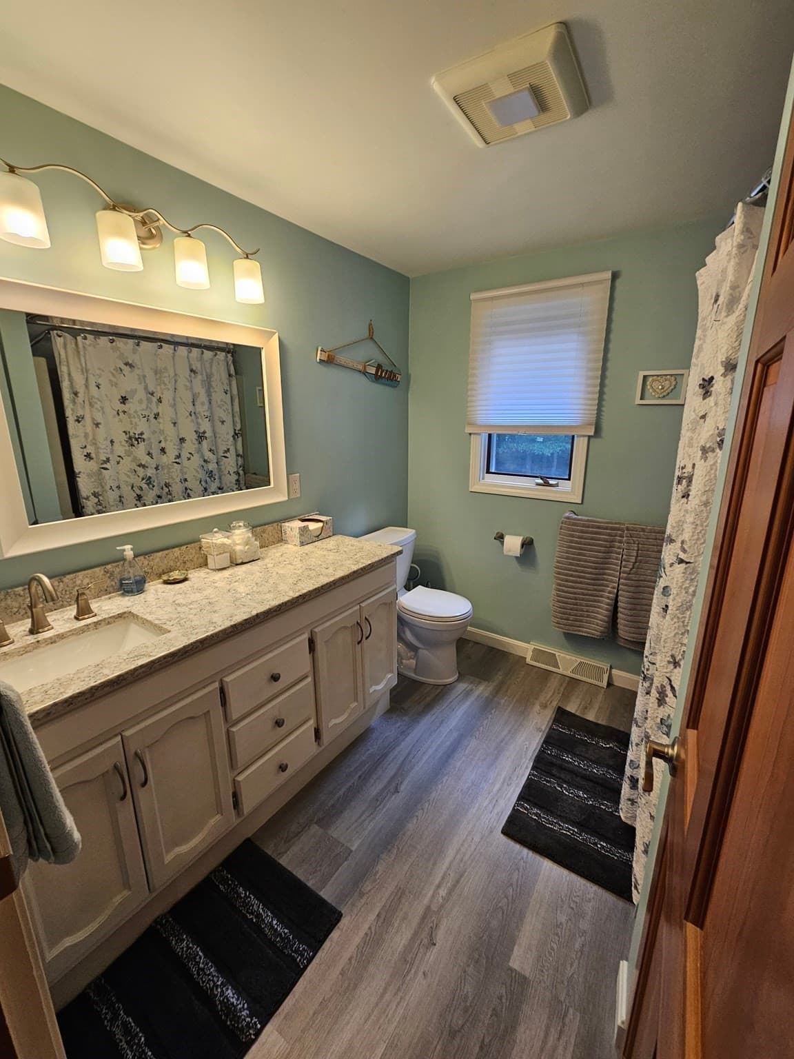 Duplex at 226 County Rd, Freetown MA 02717, Freetown, photo 14 of 42