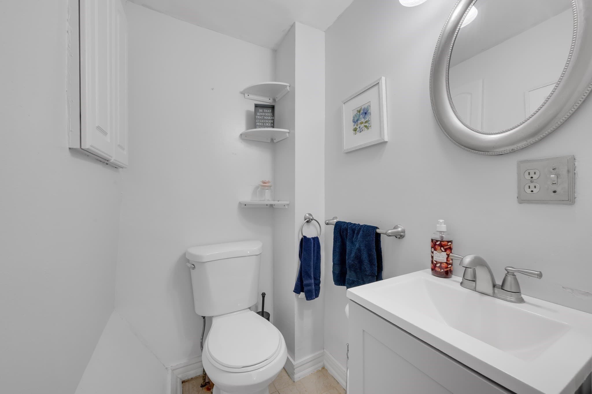 Single Family Residence at 16 Charlton St, Sturbridge MA 01566, photo 13 of 32