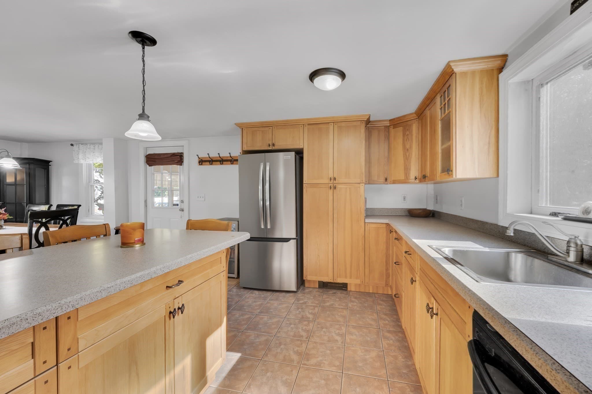 Single Family Residence at 16 Charlton St, Sturbridge MA 01566, photo 12 of 32