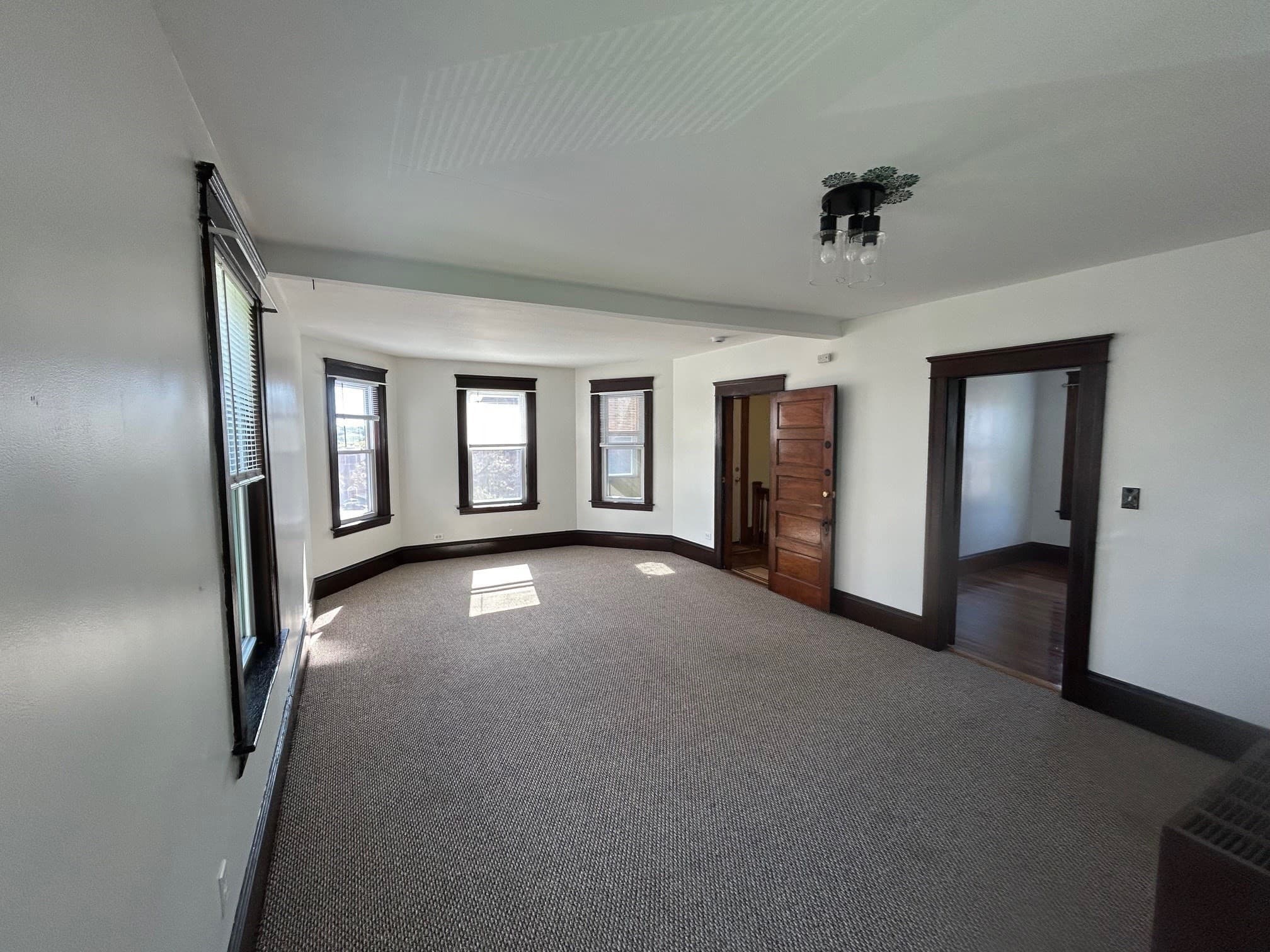 4 Family - 4 Units Up/Down at 31 Chrome St, Worcester MA 01604, Worcester, photo 16 of 18