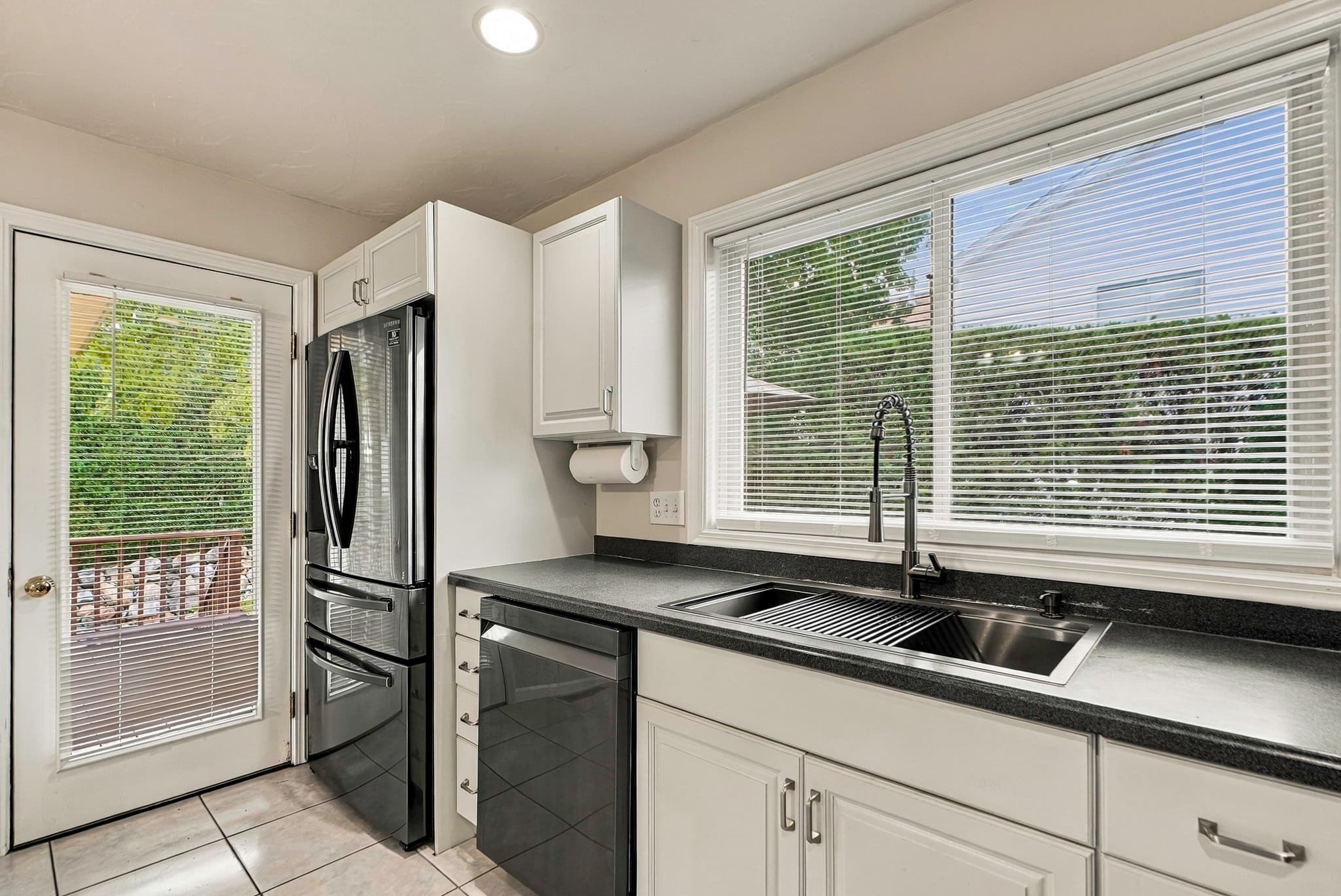 Condominium at 139 Captain Eames Cir # 139, Ashland MA 01721, Ashland, photo 12 of 35