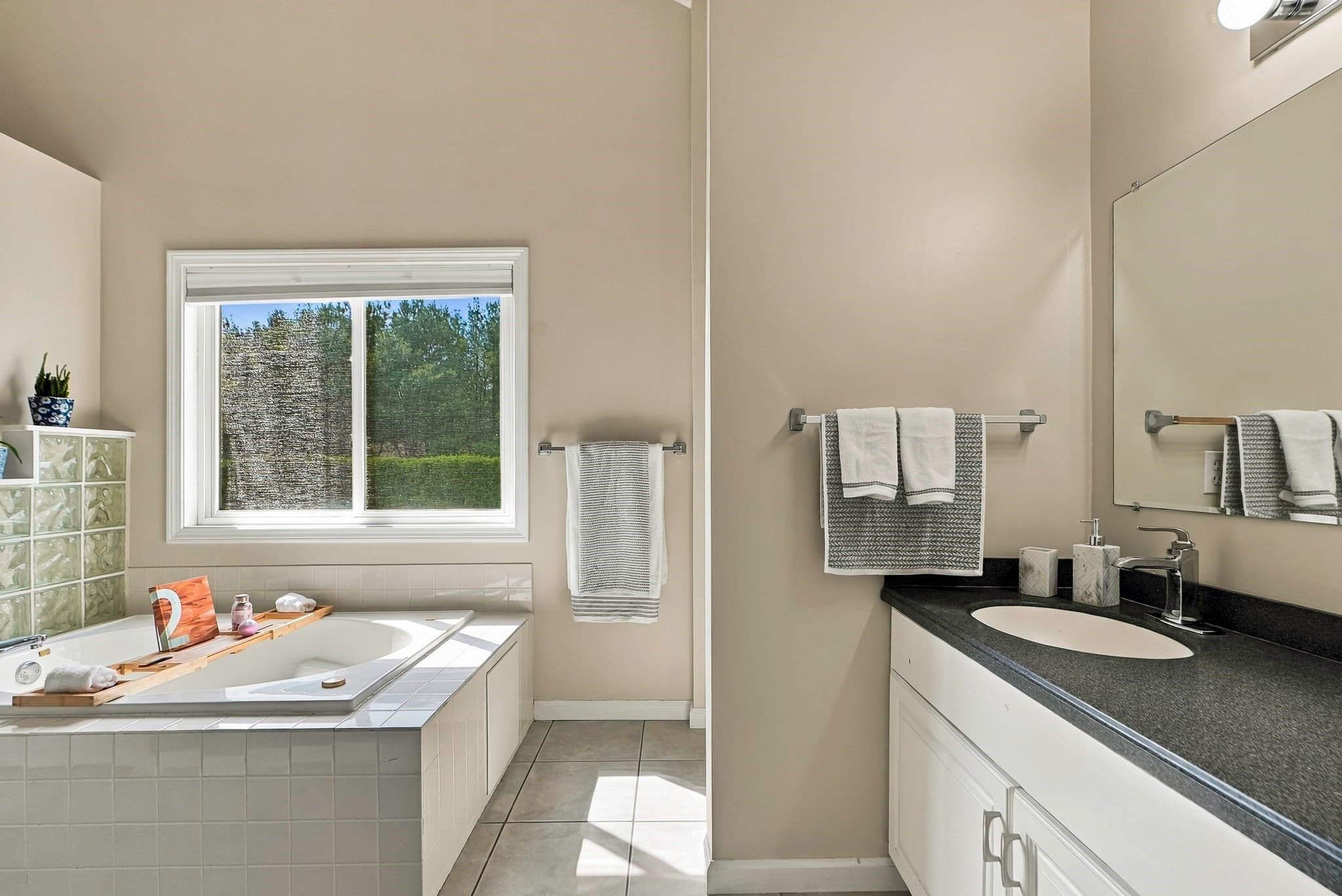 Condominium at 139 Captain Eames Cir # 139, Ashland MA 01721, Ashland, photo 19 of 35