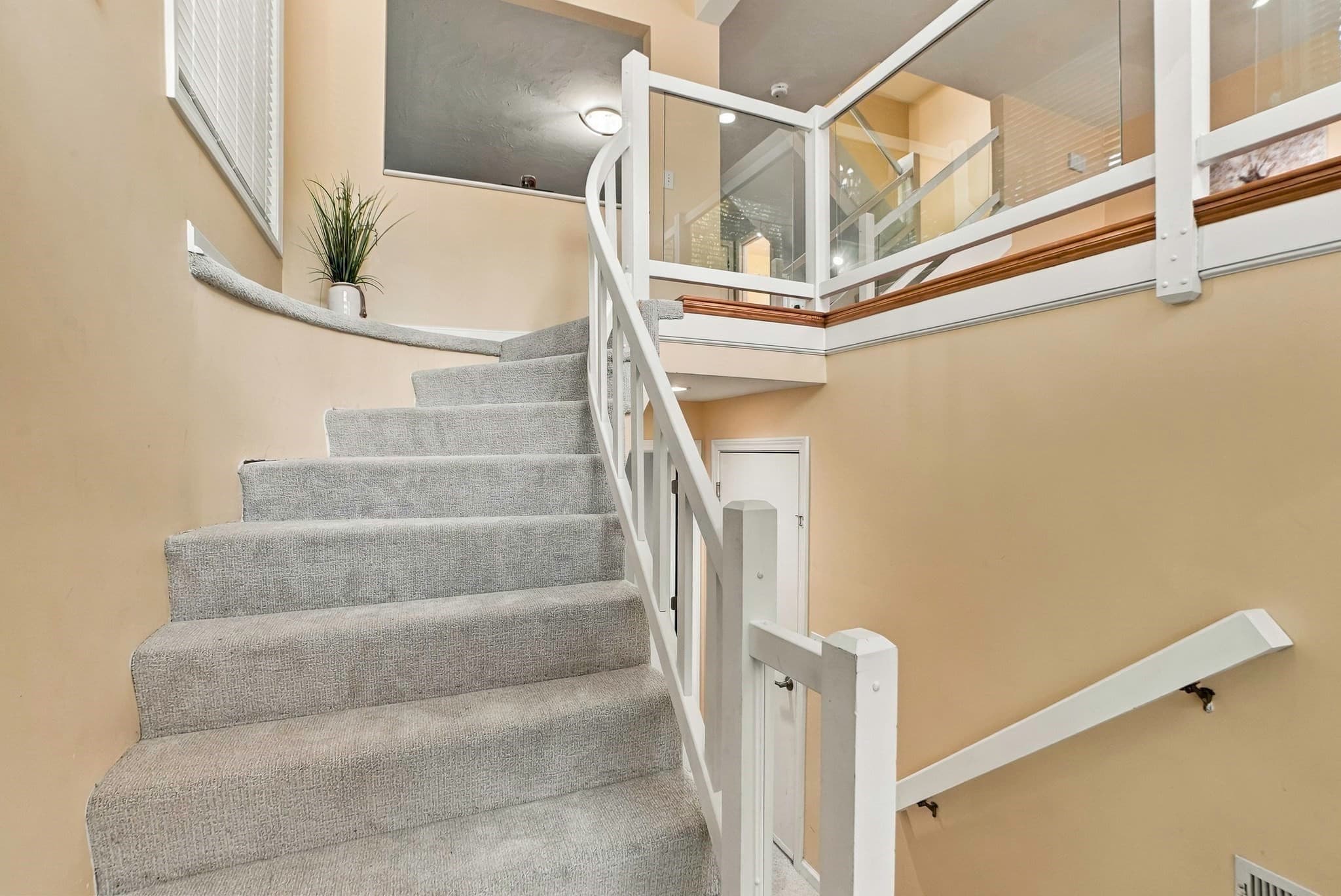 Condominium at 139 Captain Eames Cir # 139, Ashland MA 01721, Ashland, photo 4 of 35