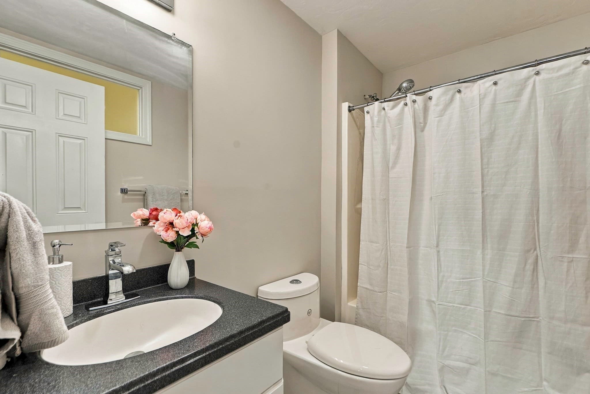 Condominium at 139 Captain Eames Cir # 139, Ashland MA 01721, Ashland, photo 25 of 35