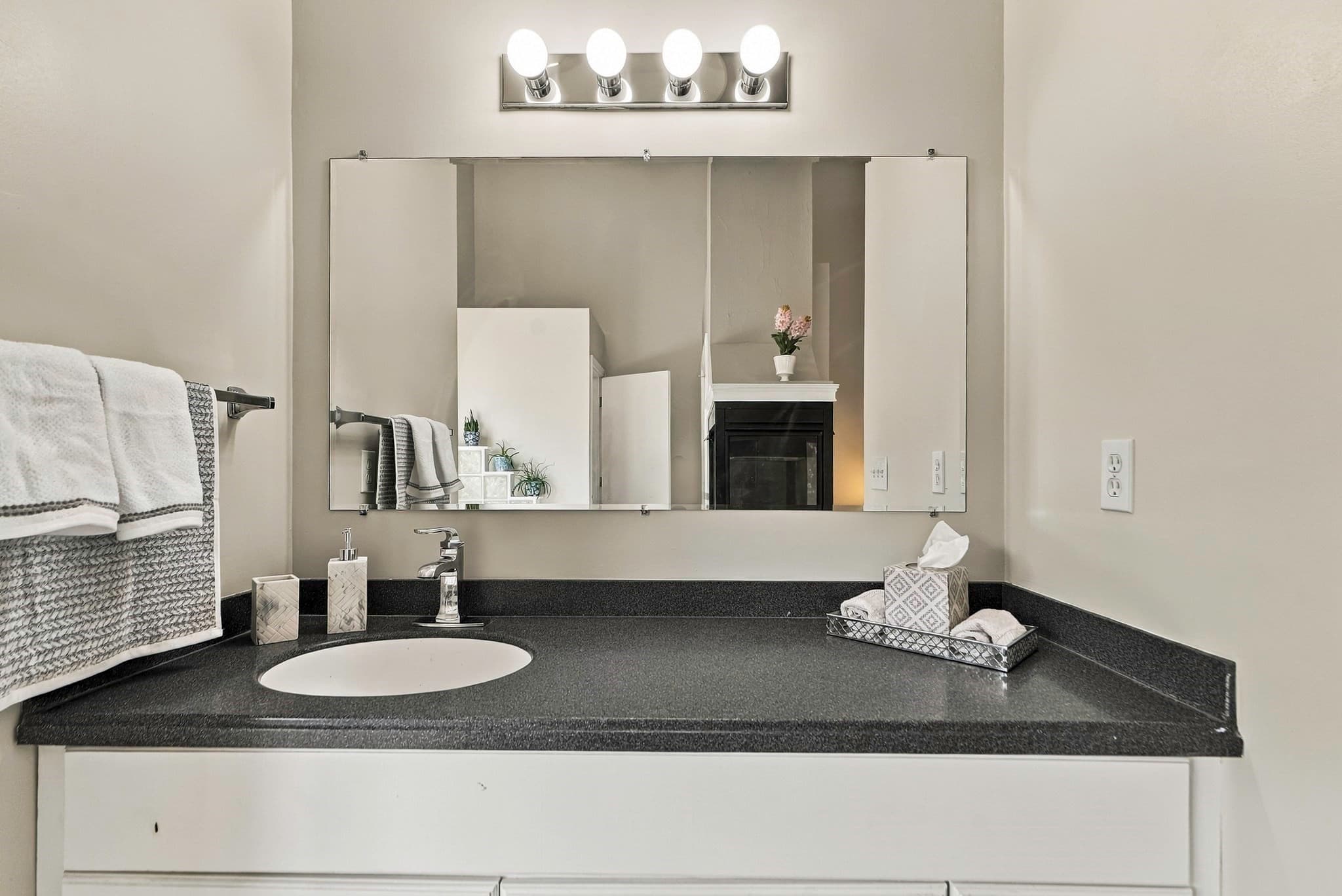 Condominium at 139 Captain Eames Cir # 139, Ashland MA 01721, Ashland, photo 21 of 35