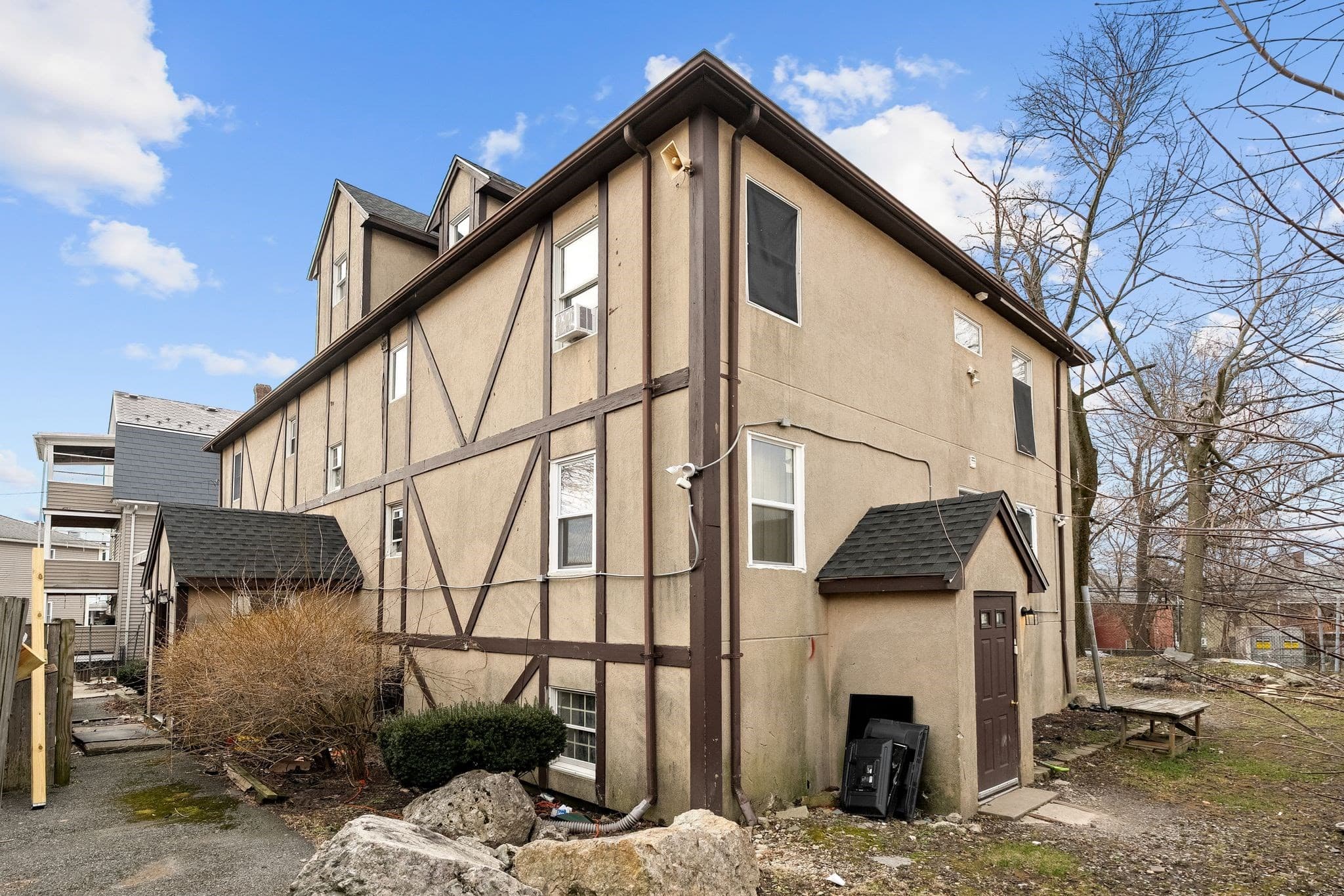 4 Family at 19 Hiawatha Rd, Boston MA 02126, Boston, photo 15 of 39