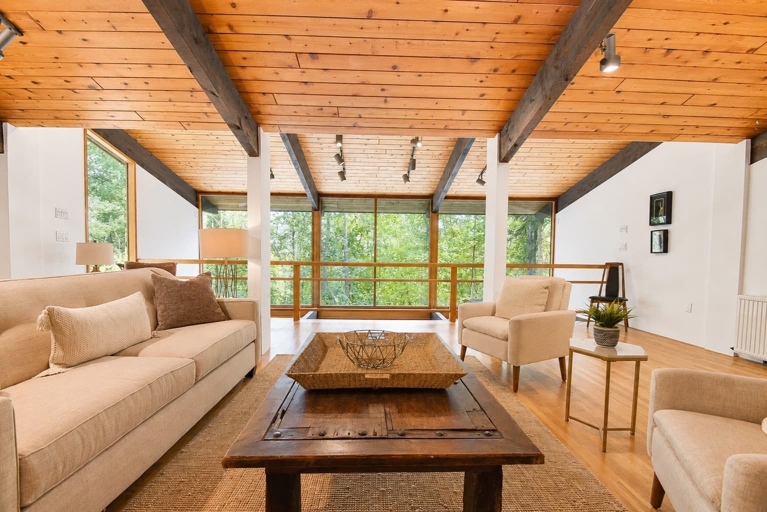 Single Family Residence at 23 Pilgrims Path, Sudbury MA 01776, Sudbury, photo 4 of 33