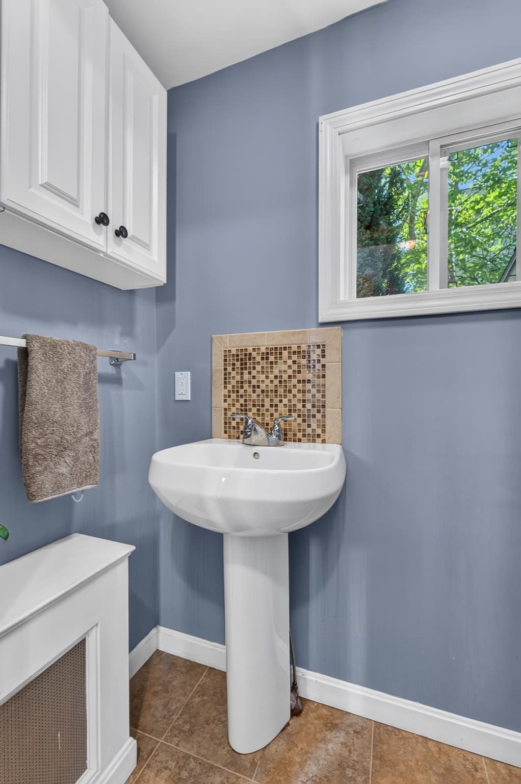 Single Family Residence at 15 Draper St, Medford MA 02155, Medford, photo 13 of 38