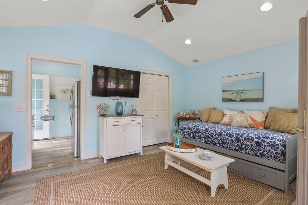 Single Family Residence at 35 North St, Duxbury MA 02332, Duxbury, photo 33 of 39