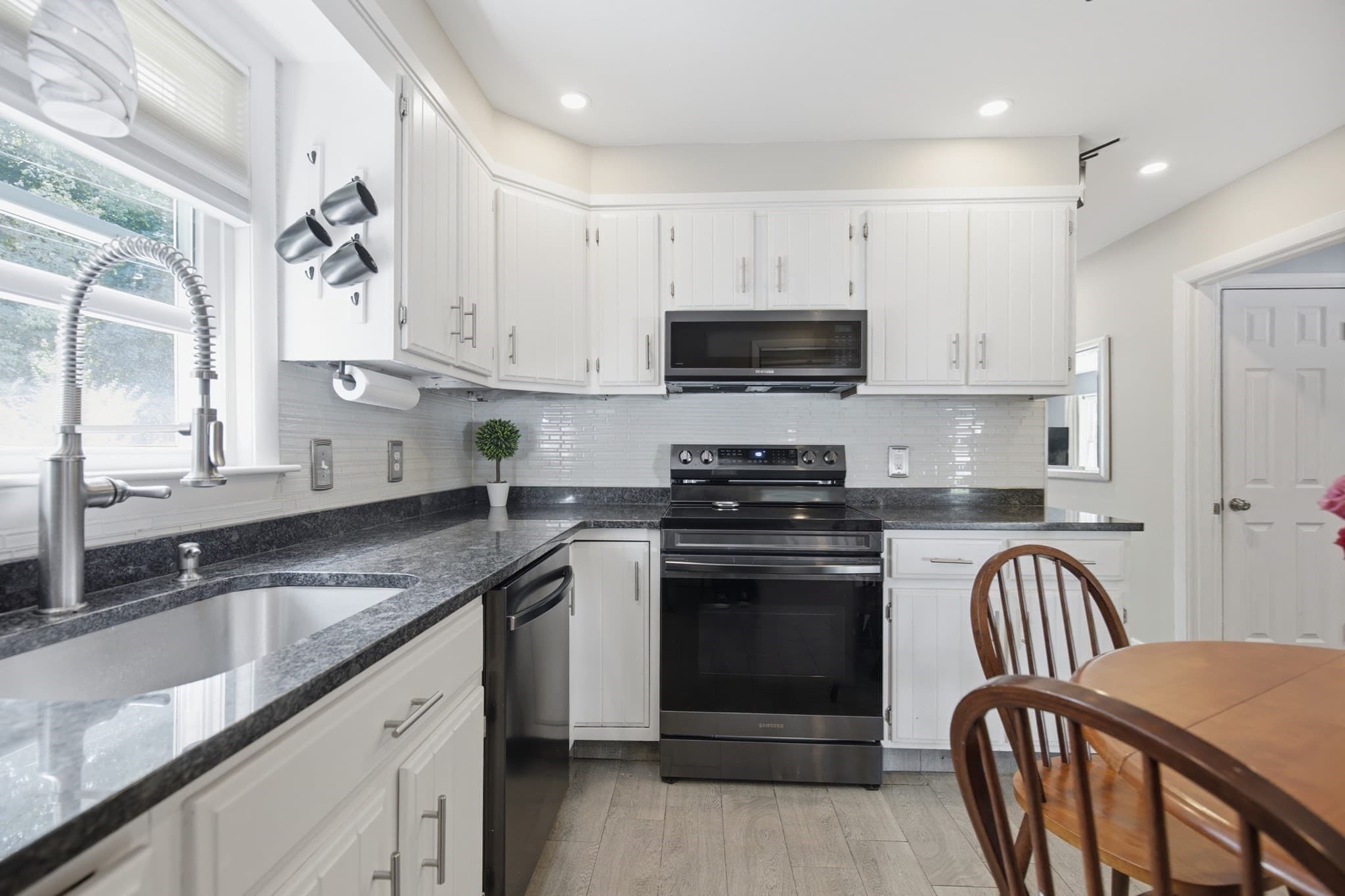 Single Family Residence at 10 Linda Ave, Millbury MA 01527, Millbury, photo 11 of 41