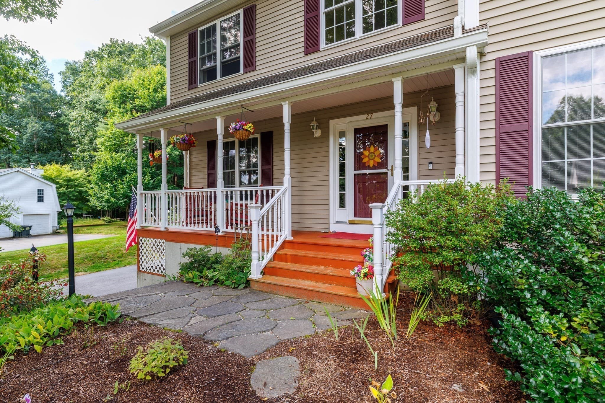 Single Family Residence at 27 Tannery Rd., Sturbridge MA 01518, Sturbridge, photo 3 of 42