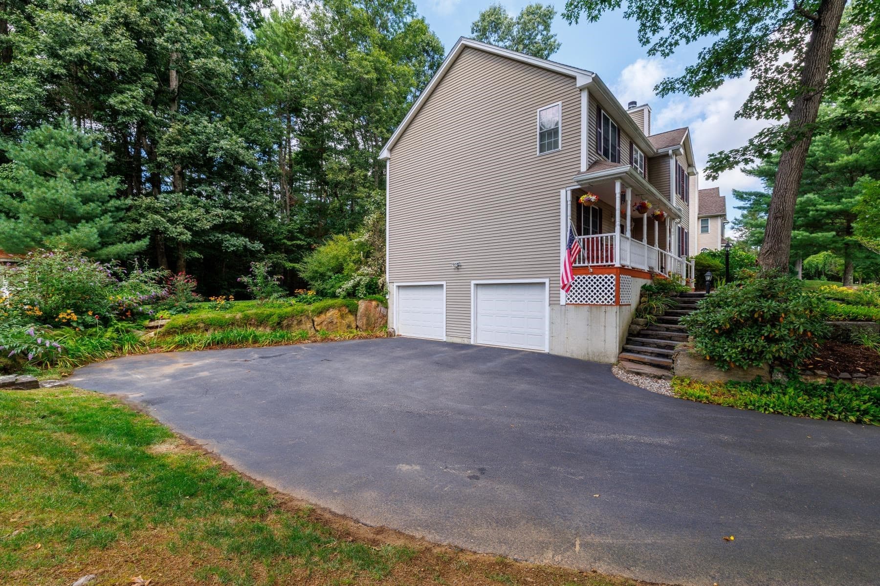 Single Family Residence at 27 Tannery Rd., Sturbridge MA 01518, Sturbridge, photo 35 of 42