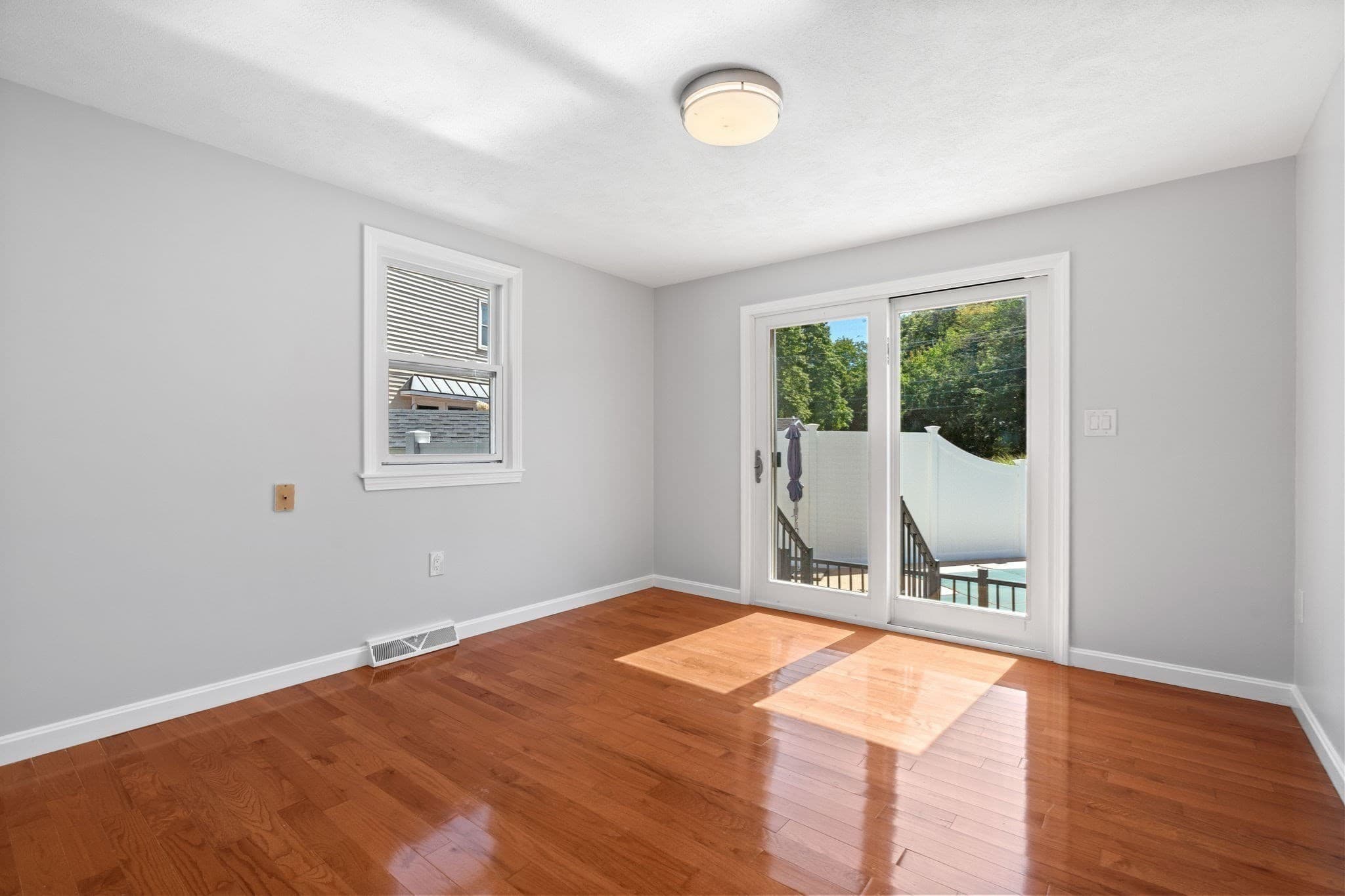 Single Family Residence at 2 Ash St, Amesbury MA 01913, Amesbury, photo 16 of 42