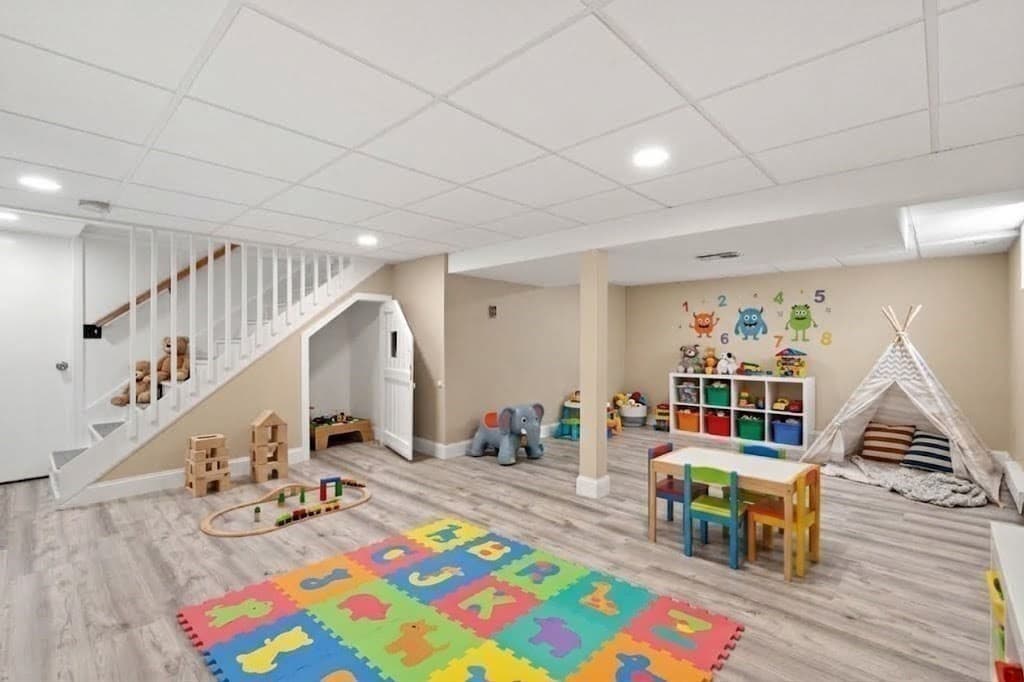 Single Family Residence at 2 Ash St, Amesbury MA 01913, Amesbury, photo 36 of 42