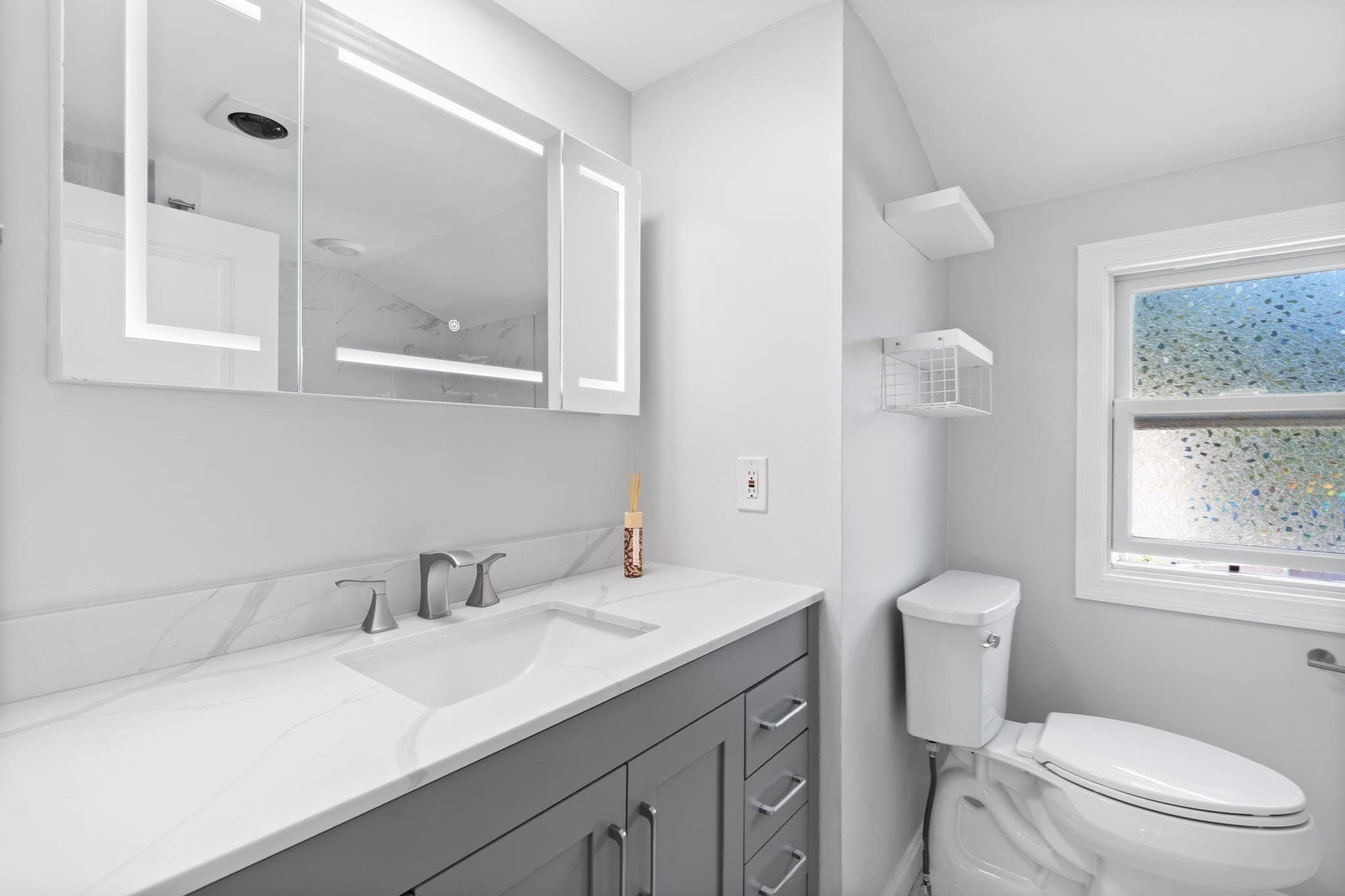 Single Family Residence at 2 Ash St, Amesbury MA 01913, Amesbury, photo 32 of 42