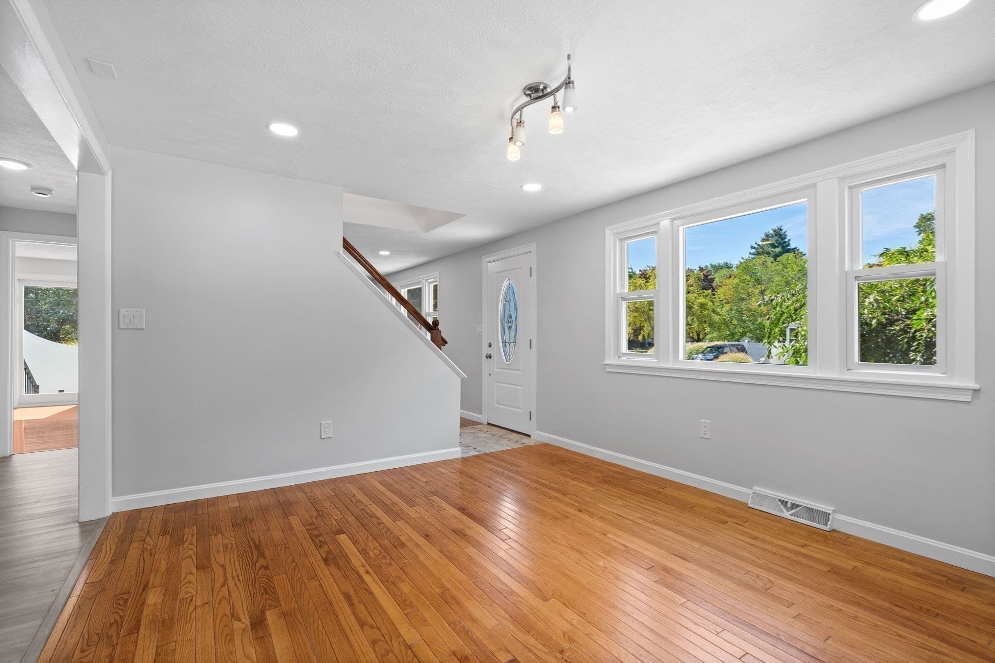 Single Family Residence at 2 Ash St, Amesbury MA 01913, Amesbury, photo 18 of 42