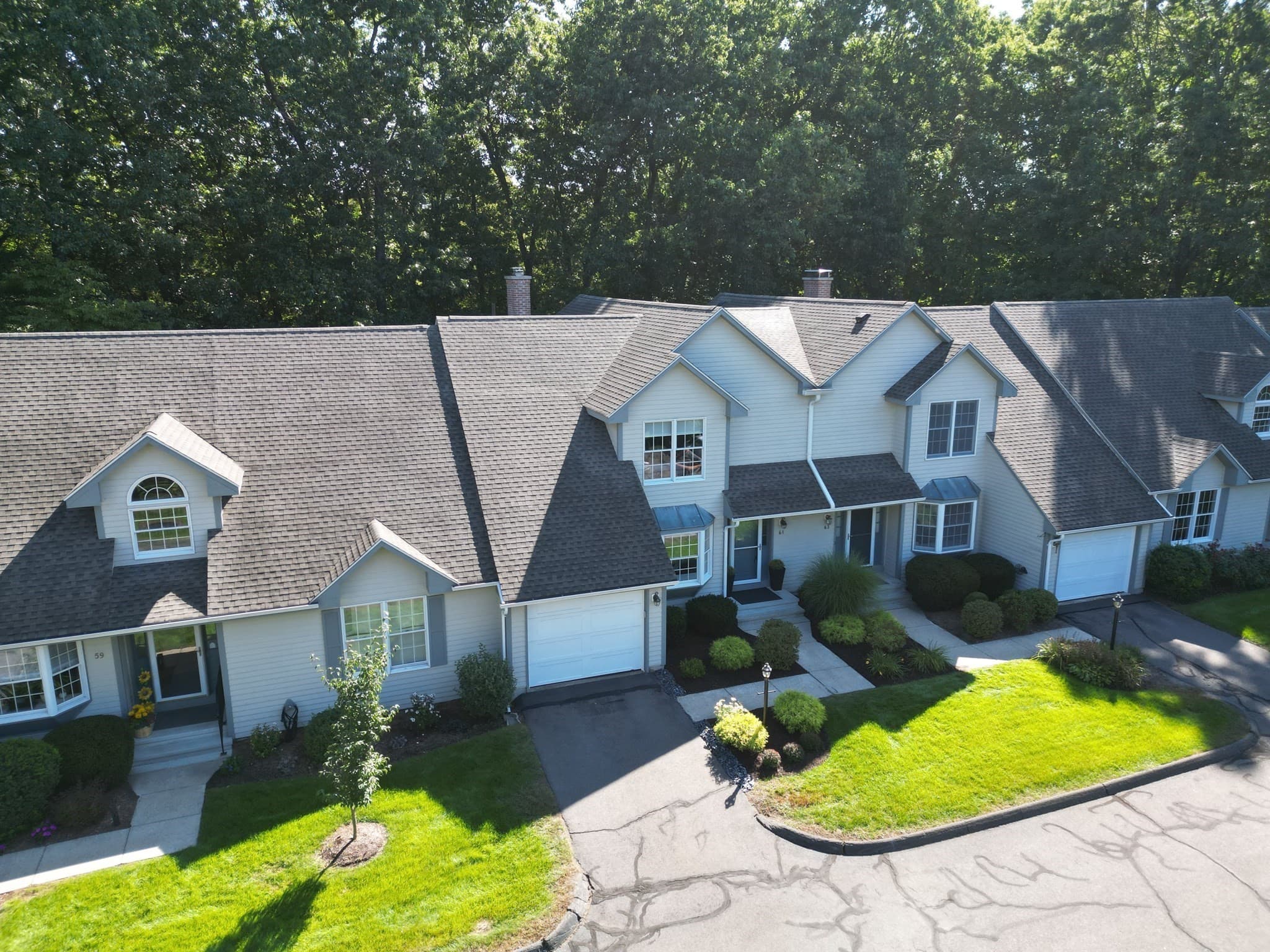 Condominium at 61 Dartmoor # 61, Enfield CT 06082, photo 36 of 38