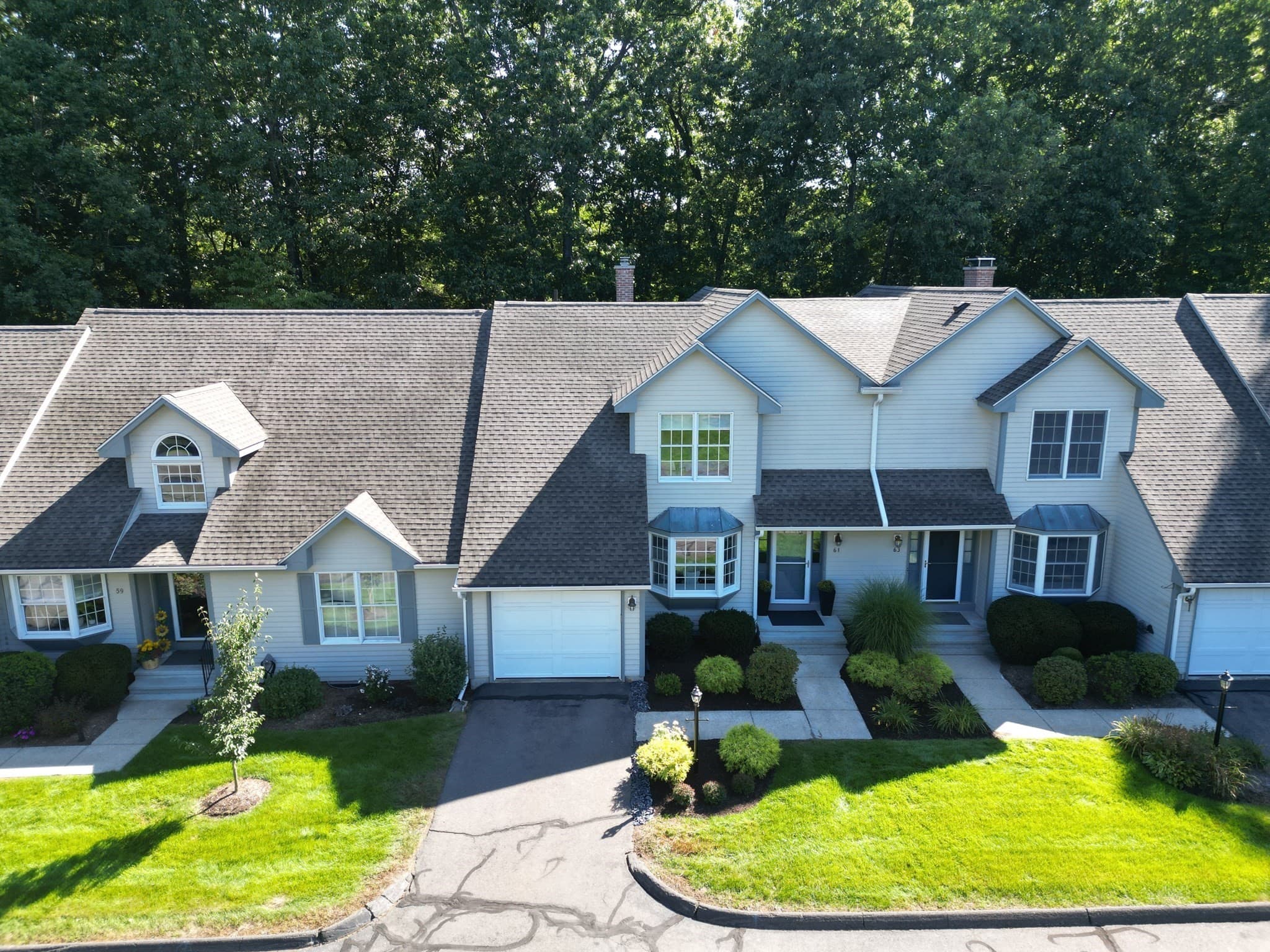 Condominium at 61 Dartmoor # 61, Enfield CT 06082, photo 37 of 38