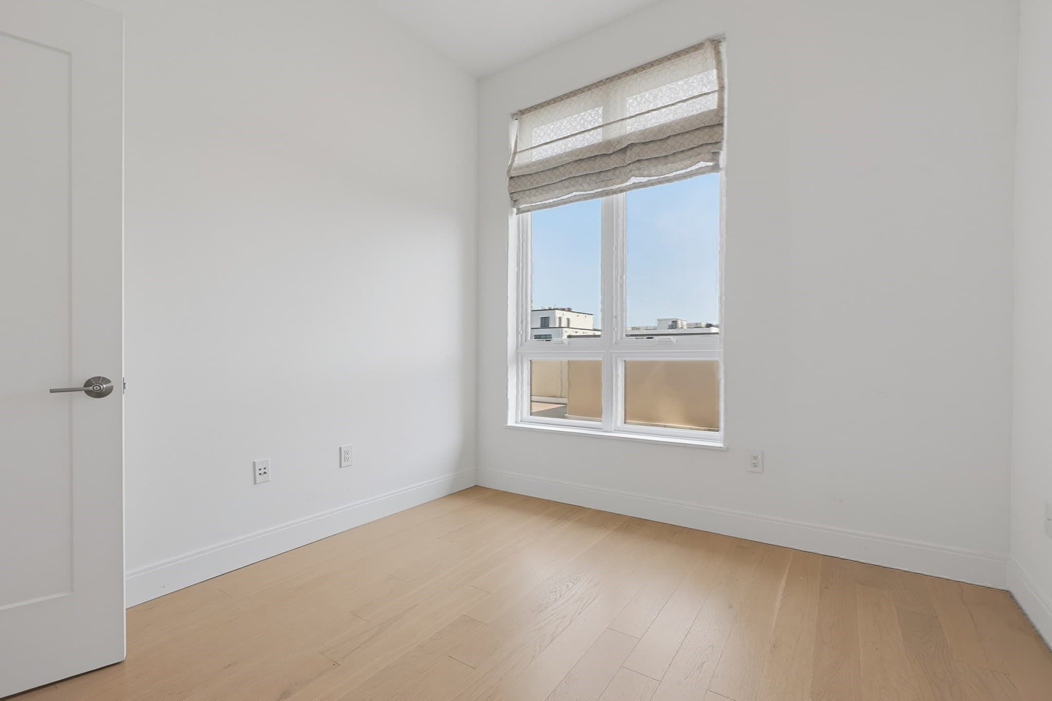Condominium at 20 W 5th St # 5D, Boston MA 02127, photo 22 of 34