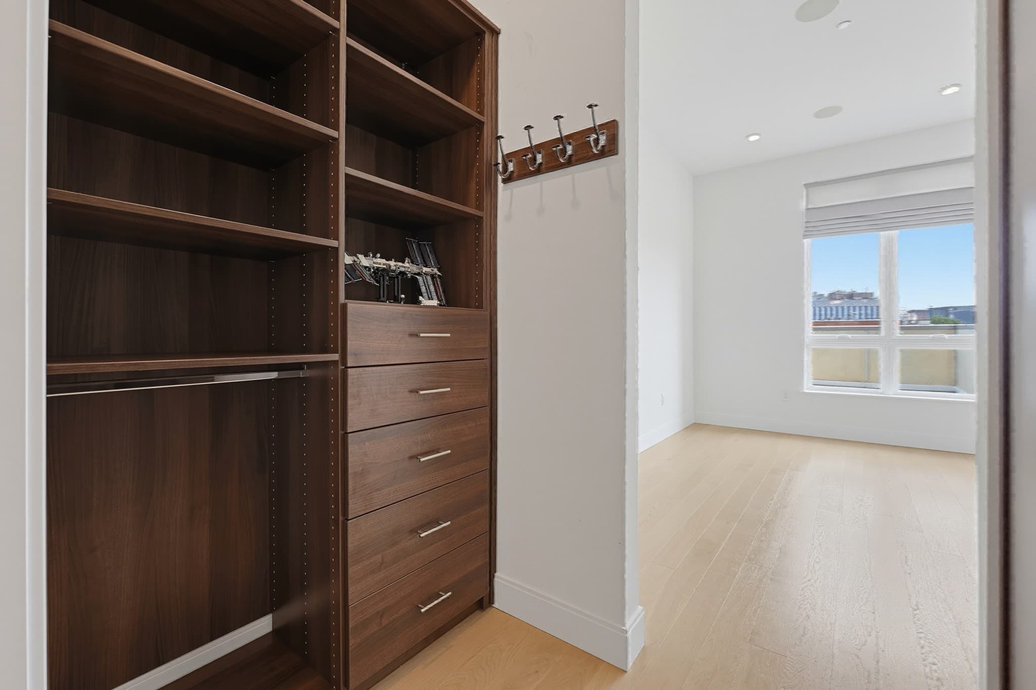 Condominium at 20 W 5th St # 5D, Boston MA 02127, photo 20 of 34