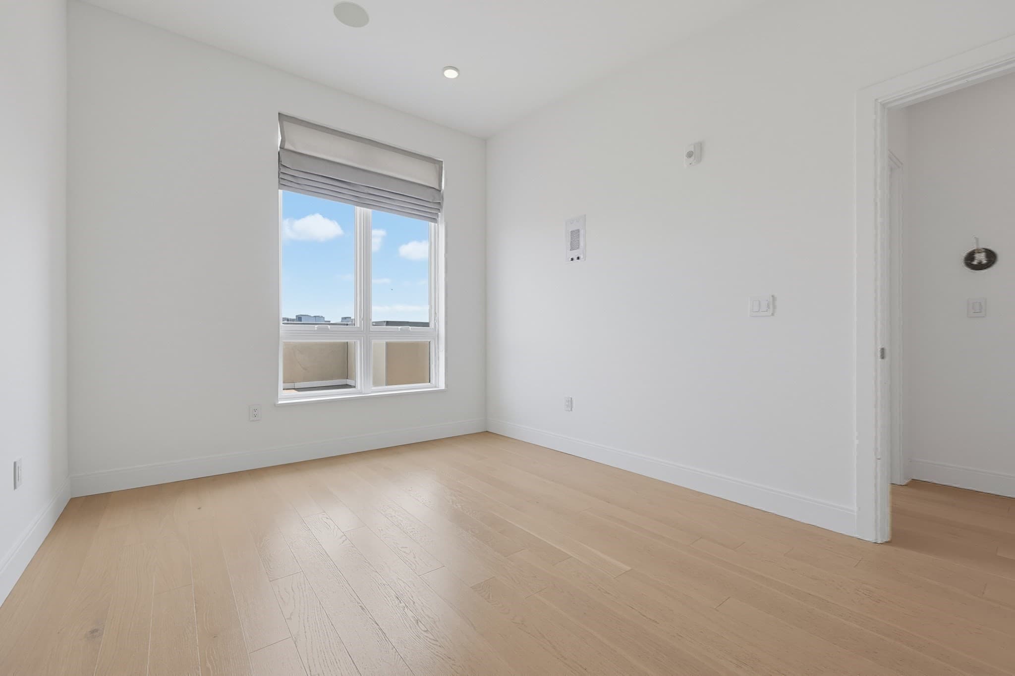 Condominium at 20 W 5th St # 5D, Boston MA 02127, photo 15 of 34
