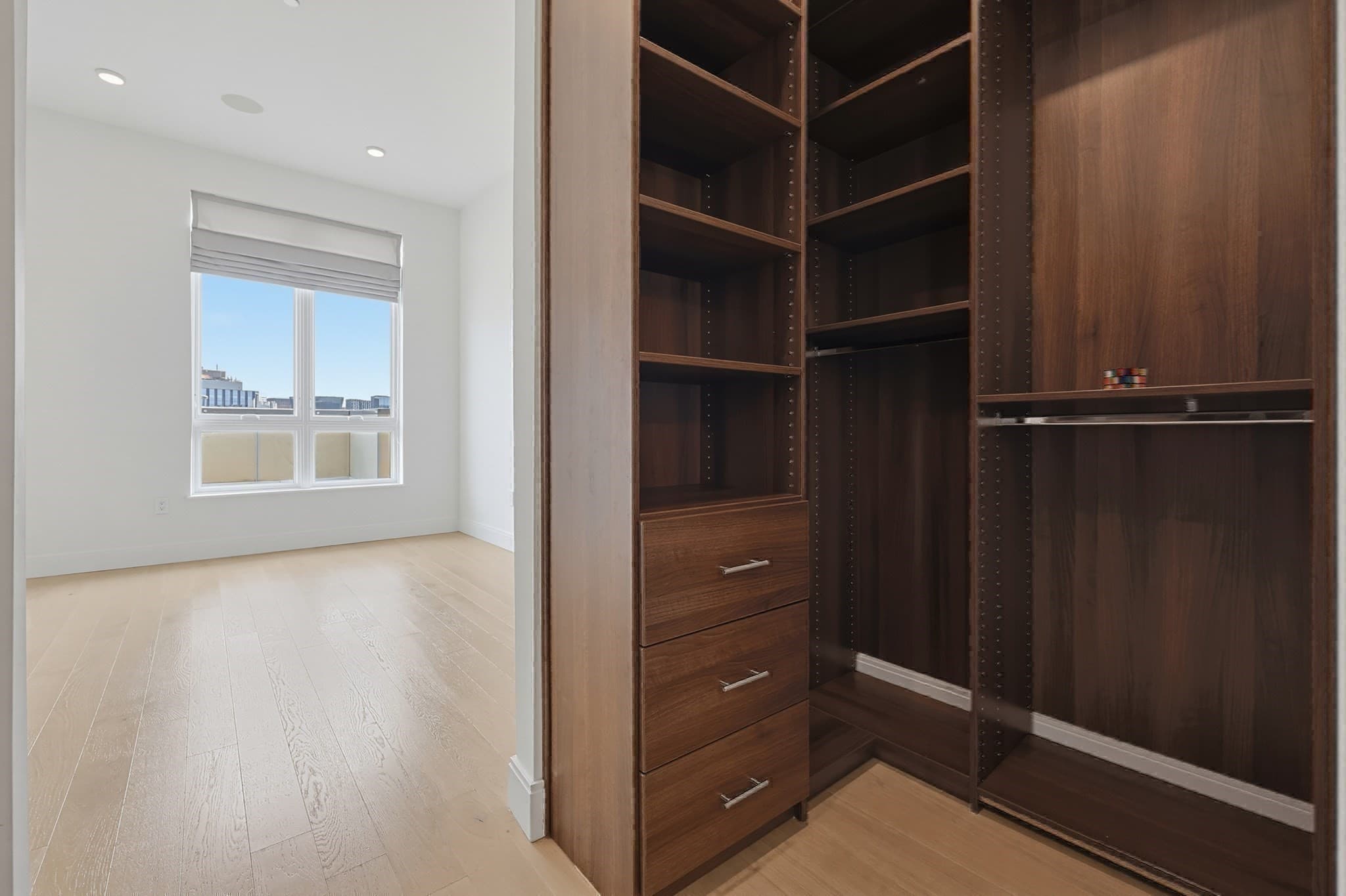Condominium at 20 W 5th St # 5D, Boston MA 02127, photo 19 of 34