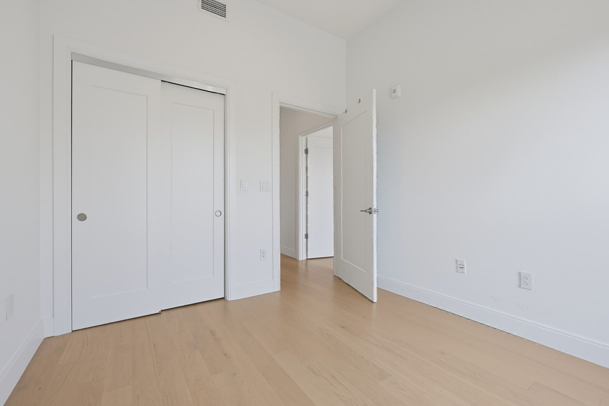 Condominium at 20 W 5th St # 5D, Boston MA 02127, photo 21 of 34