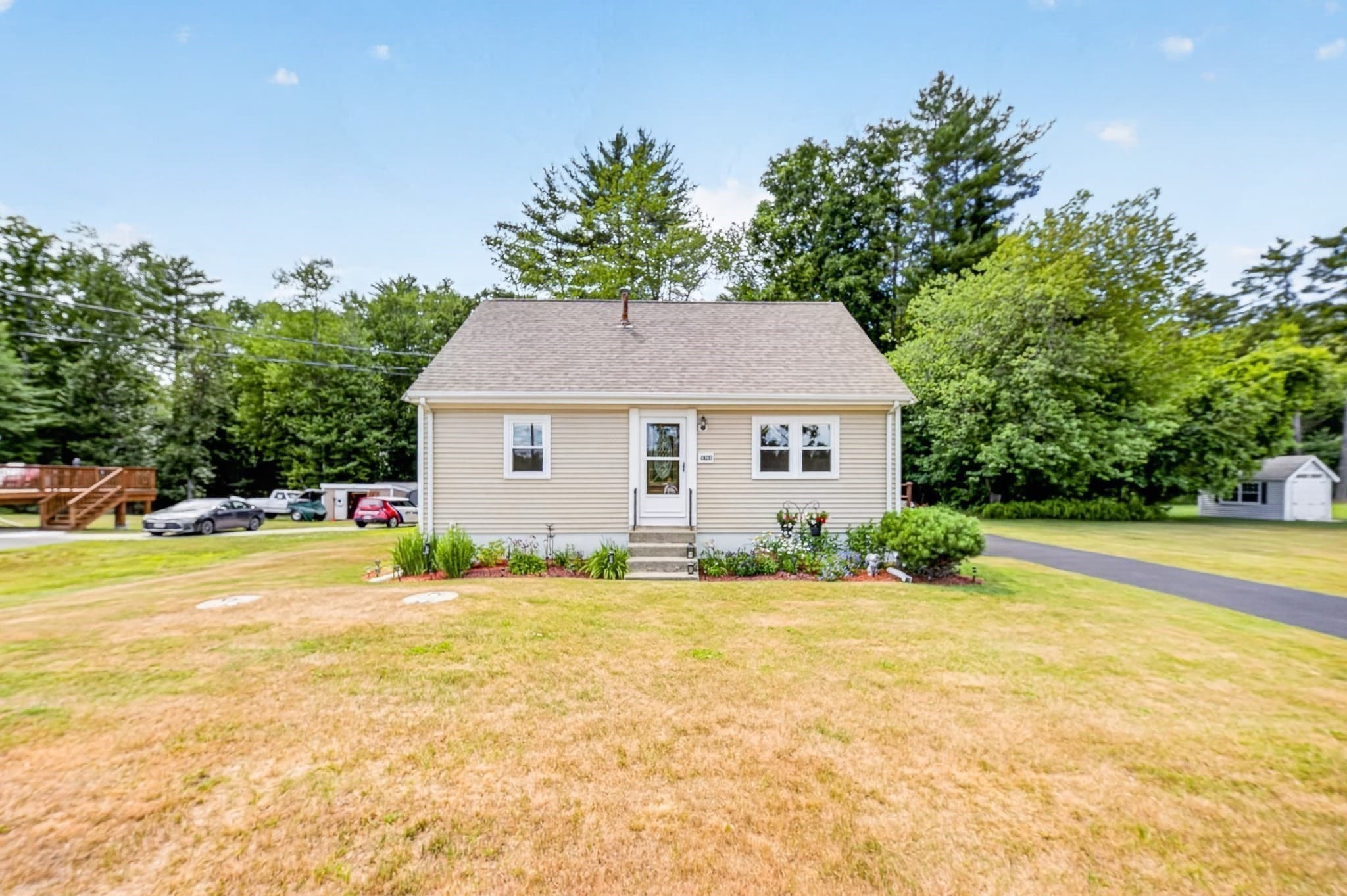 Single Family Residence at 1761 Washington St, East Bridgewater MA 02333, East Bridgewater, photo 3 of 20