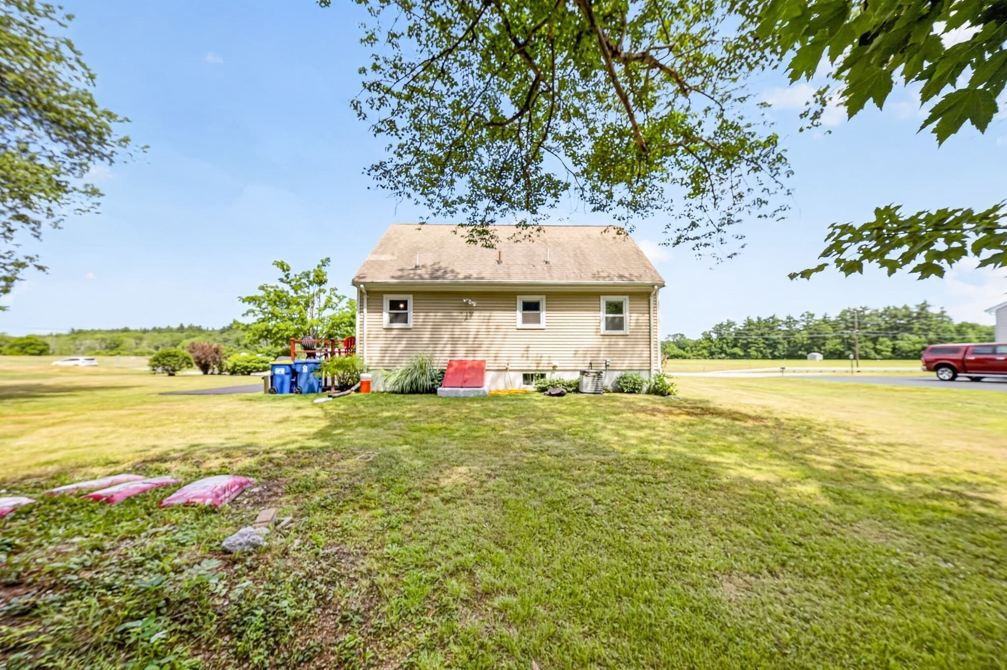 Single Family Residence at 1761 Washington St, East Bridgewater MA 02333, East Bridgewater, photo 4 of 20