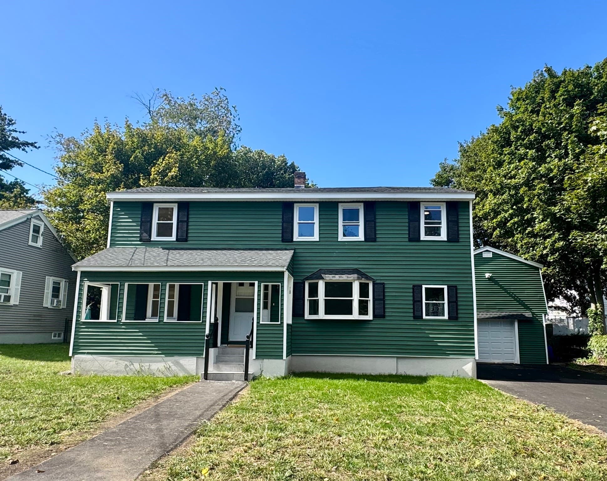 18 Hurley Ave, Dracut MA 01826