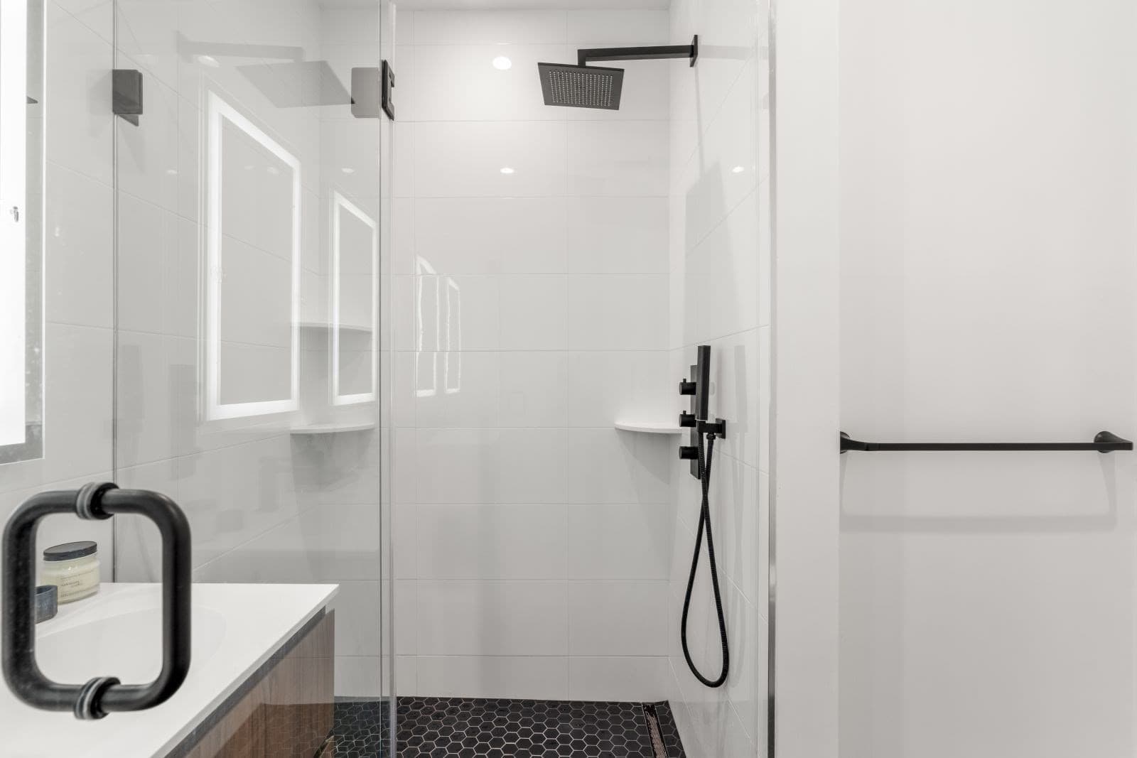 Condominium at 75 W Broadway # 202, Boston MA 02127, Boston, photo 17 of 34