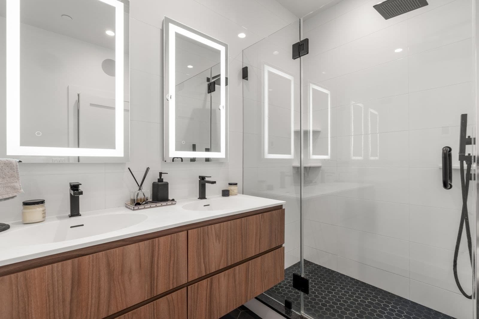 Condominium at 75 W Broadway # 202, Boston MA 02127, Boston, photo 16 of 34