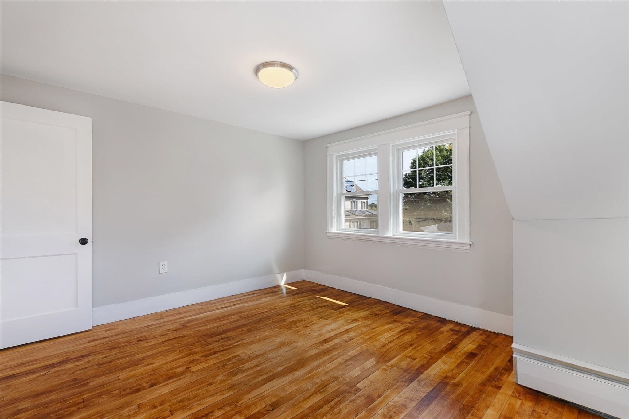 Single Family Residence at 308 Bridle Path, Worcester MA 01604, Worcester, photo 27 of 40