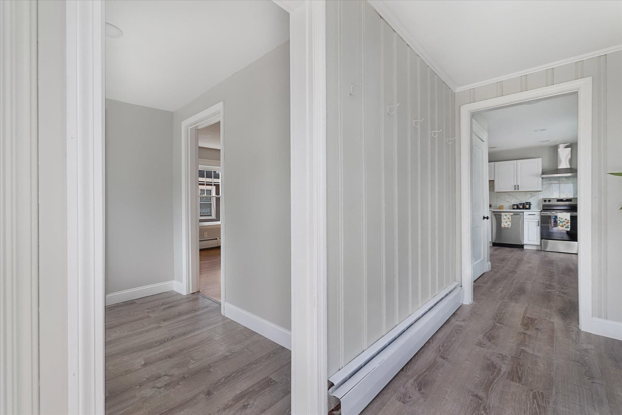 Single Family Residence at 308 Bridle Path, Worcester MA 01604, Worcester, photo 6 of 40