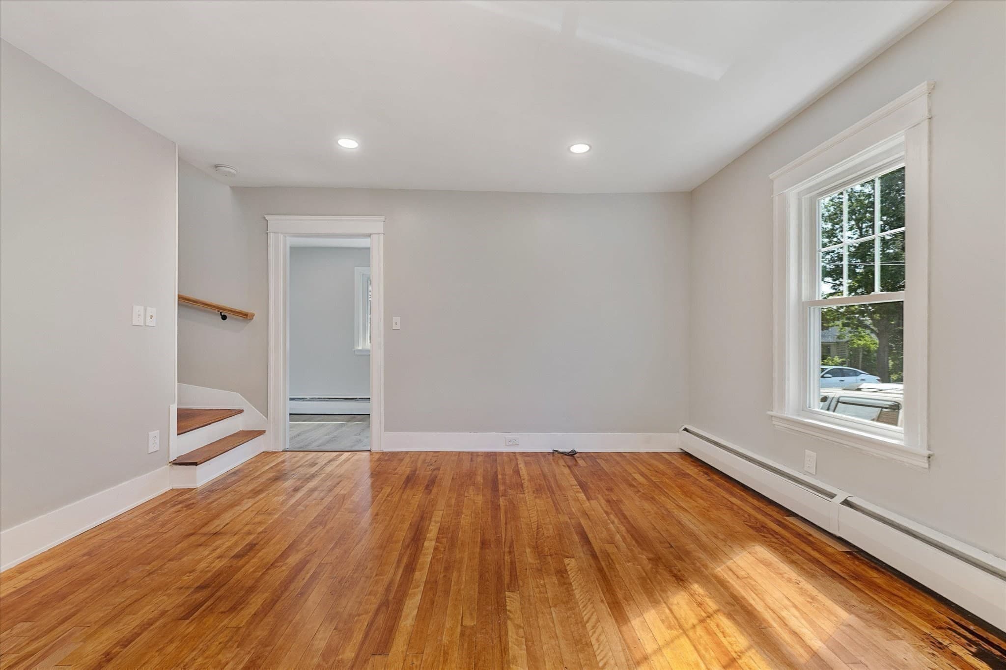 Single Family Residence at 308 Bridle Path, Worcester MA 01604, Worcester, photo 16 of 40